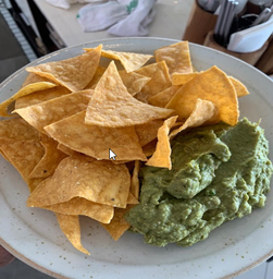 [Long Lunch] Guacamole &amp; Chips